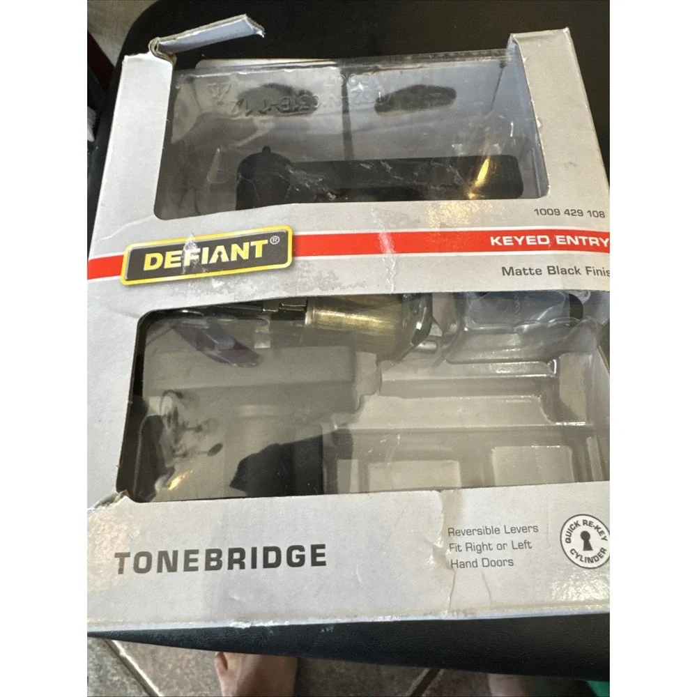 Defiant Tonebridge Matte Black Keyed‎ Entry Door Lever 1009 429 108